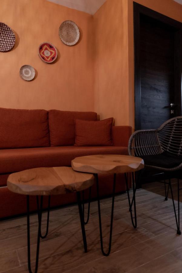 Minos By Agora Luxury Apartments In The Heart Of Heraklion ภายนอก รูปภาพ